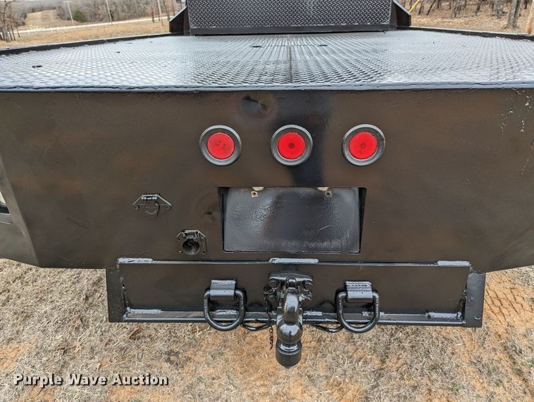 image for item DR6809 2014 Ford F350 Super Duty XL  flatbed pickup truck