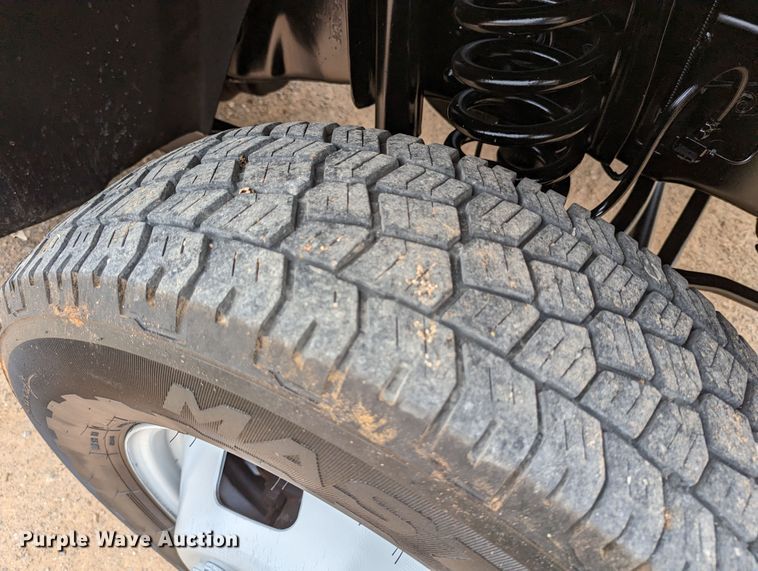 image for item DR6809 2014 Ford F350 Super Duty XL  flatbed pickup truck