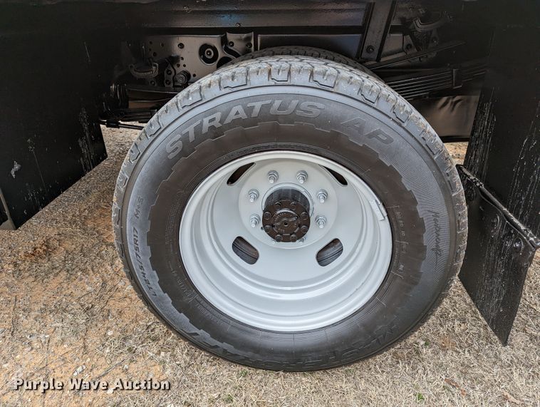 image for item DR6809 2014 Ford F350 Super Duty XL  flatbed pickup truck