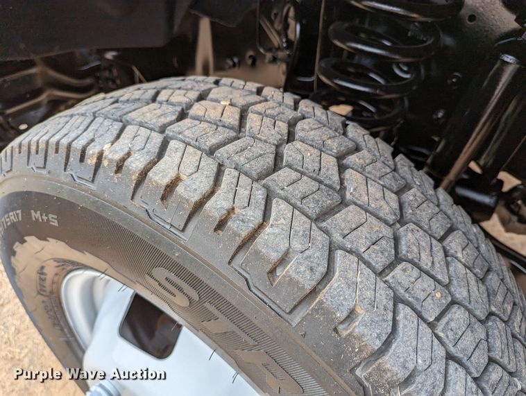 image for item DR6809 2014 Ford F350 Super Duty XL  flatbed pickup truck