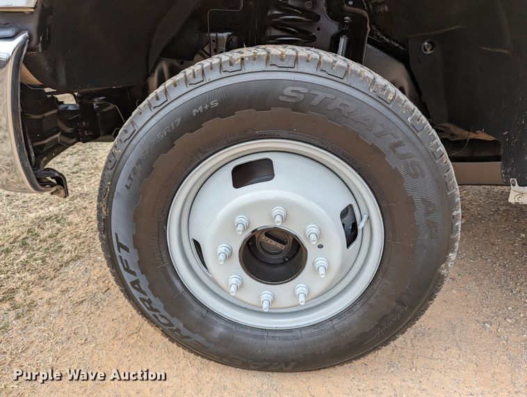 image for item DR6809 2014 Ford F350 Super Duty XL  flatbed pickup truck