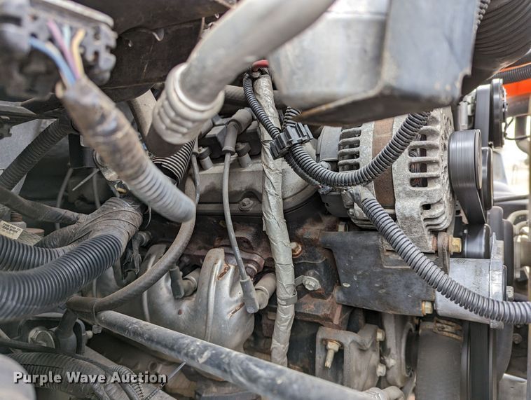 image for item DR6811 2006 GMC C4500  box truck