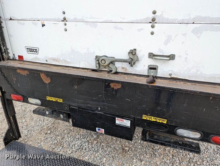 image for item DR6811 2006 GMC C4500  box truck