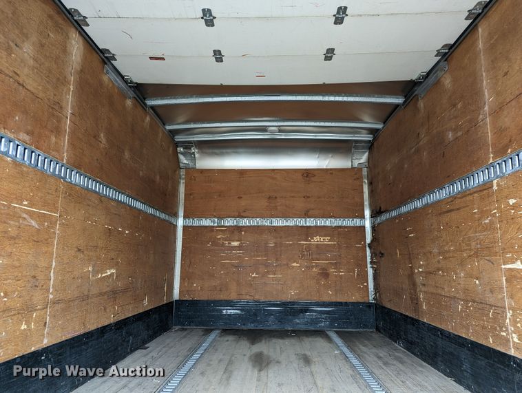 image for item DR6811 2006 GMC C4500  box truck