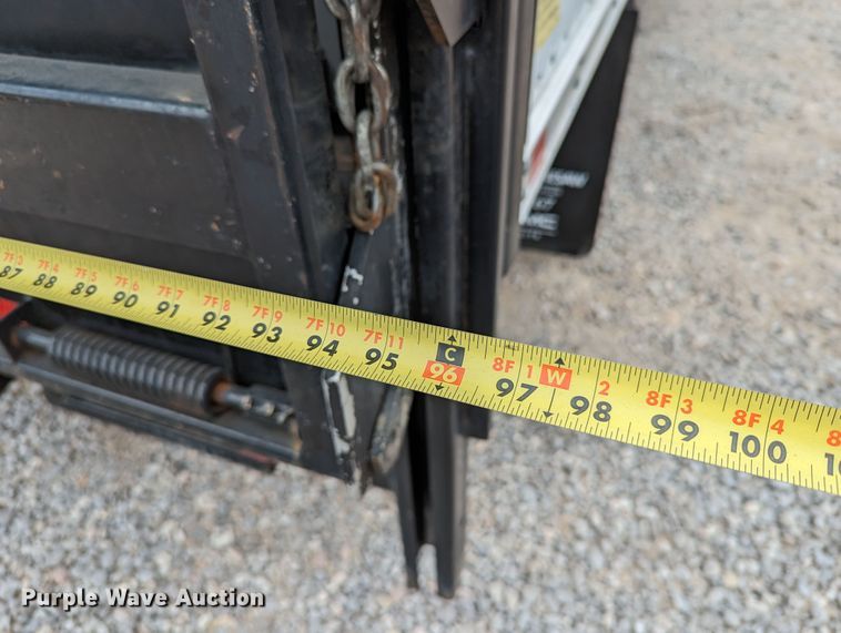 image for item DR6811 2006 GMC C4500  box truck