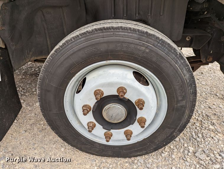 image for item DR6811 2006 GMC C4500  box truck