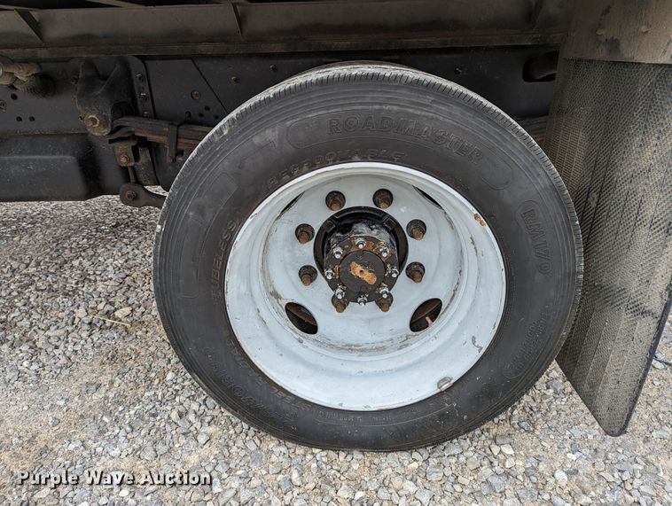 image for item DR6811 2006 GMC C4500  box truck