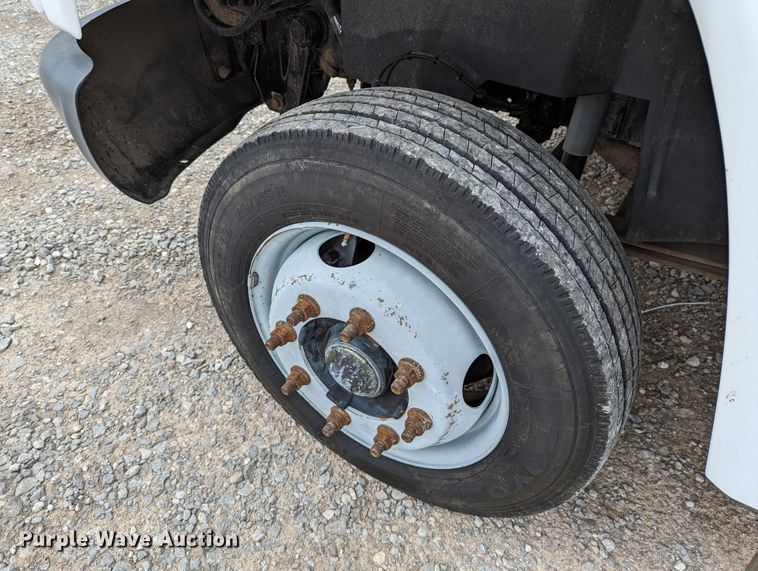 image for item DR6811 2006 GMC C4500  box truck