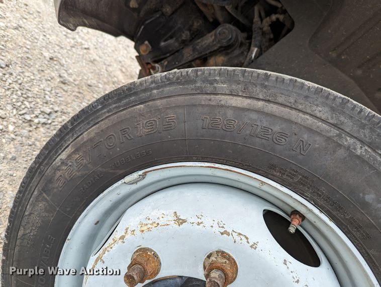 image for item DR6811 2006 GMC C4500  box truck