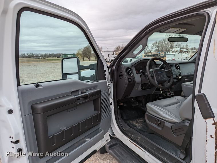 image for item DR6812 2012 Ford F550 Super Duty  dump truck