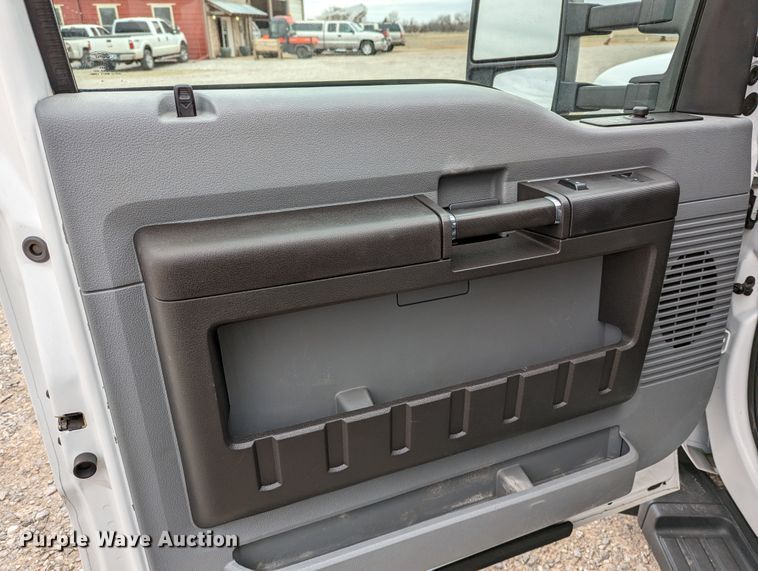 image for item DR6812 2012 Ford F550 Super Duty  dump truck