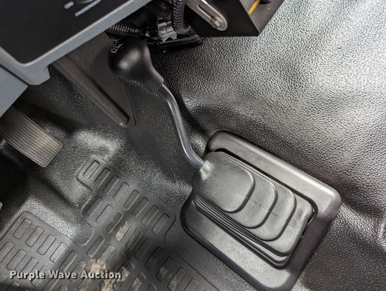 image for item DR6812 2012 Ford F550 Super Duty  dump truck