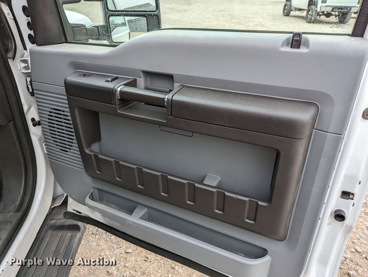 image for item DR6812 2012 Ford F550 Super Duty  dump truck