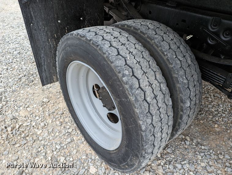 image for item DR6812 2012 Ford F550 Super Duty  dump truck