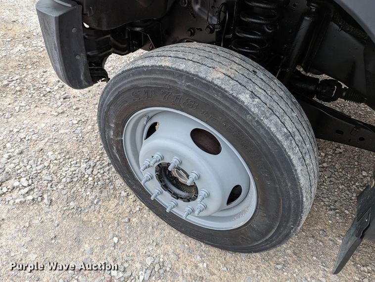 image for item DR6812 2012 Ford F550 Super Duty  dump truck