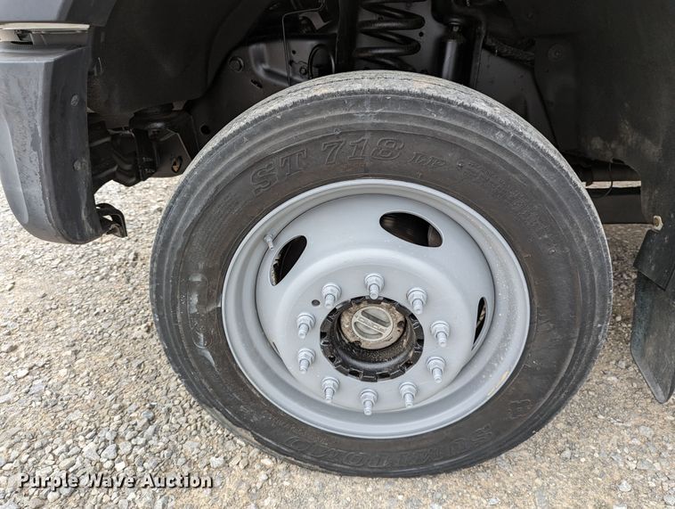 image for item DR6812 2012 Ford F550 Super Duty  dump truck