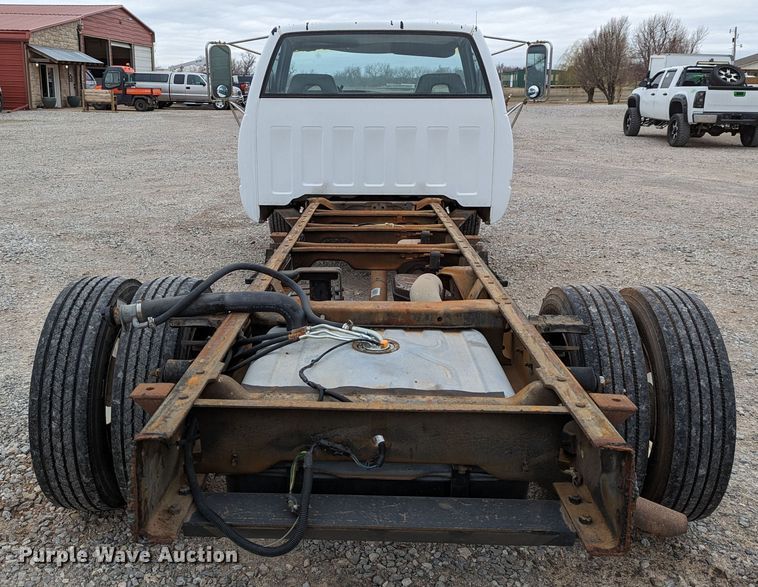 image for item DR6813 1992 GMC Sierra C3500HD SL  pickup truck cab and chassis