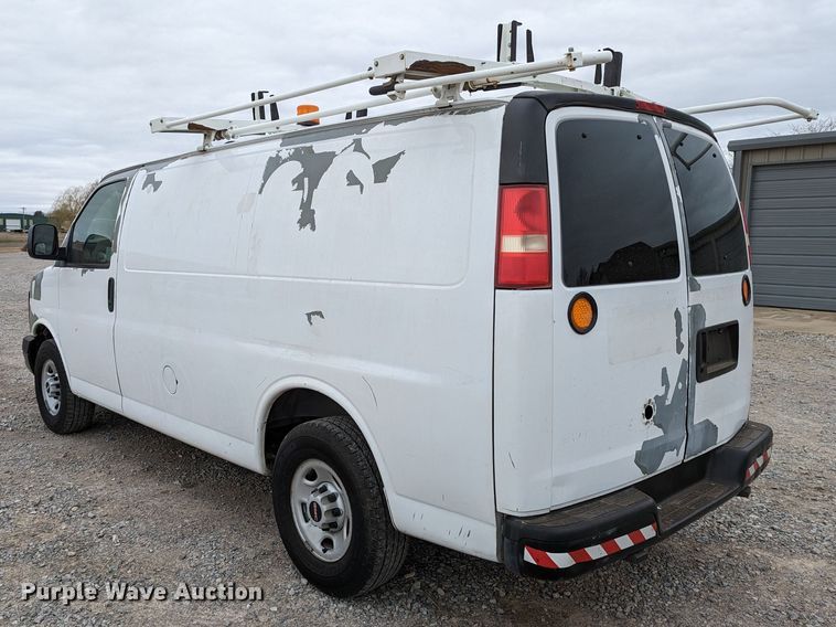 image for item DR6814 2007 GMC Savana G2500  van