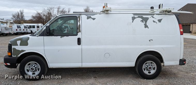 image for item DR6814 2007 GMC Savana G2500  van