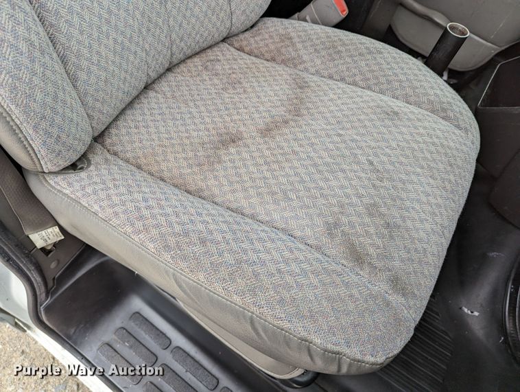 image for item DR6814 2007 GMC Savana G2500  van