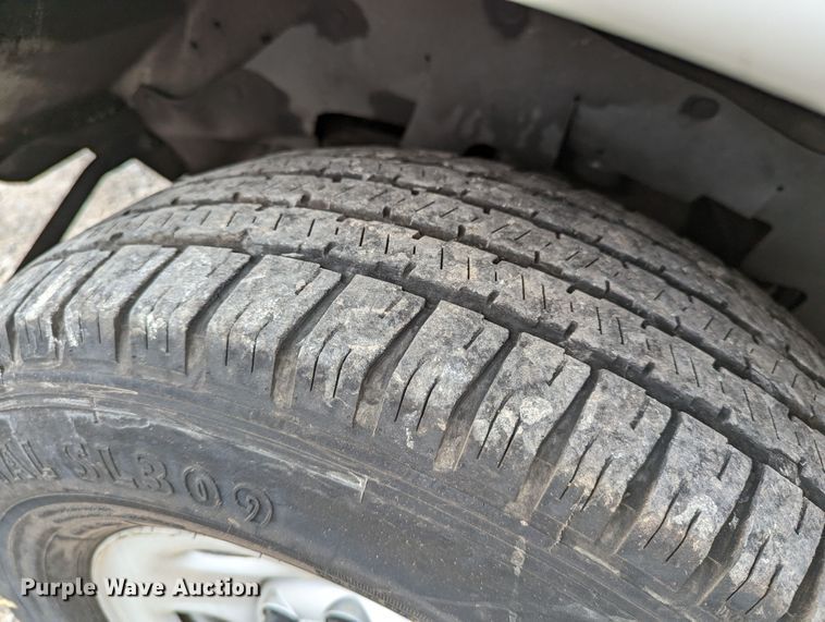 image for item DR6814 2007 GMC Savana G2500  van