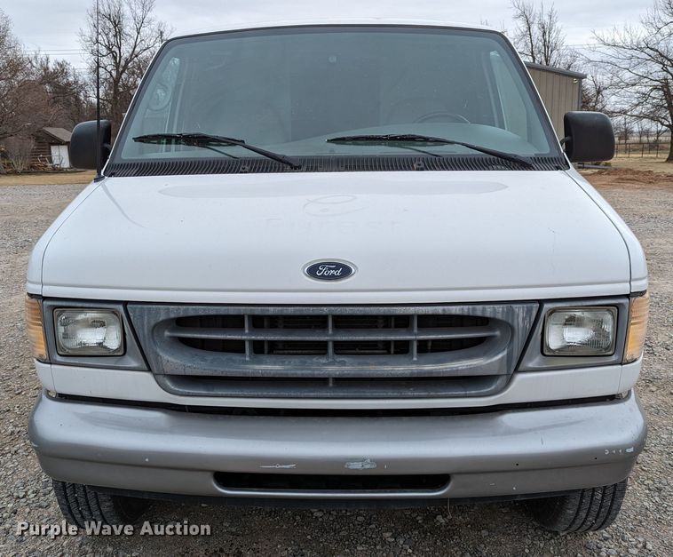 image for item DR6815 2001 Ford E250  van