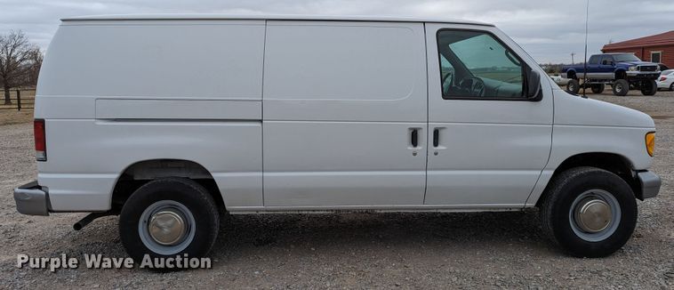 image for item DR6815 2001 Ford E250  van