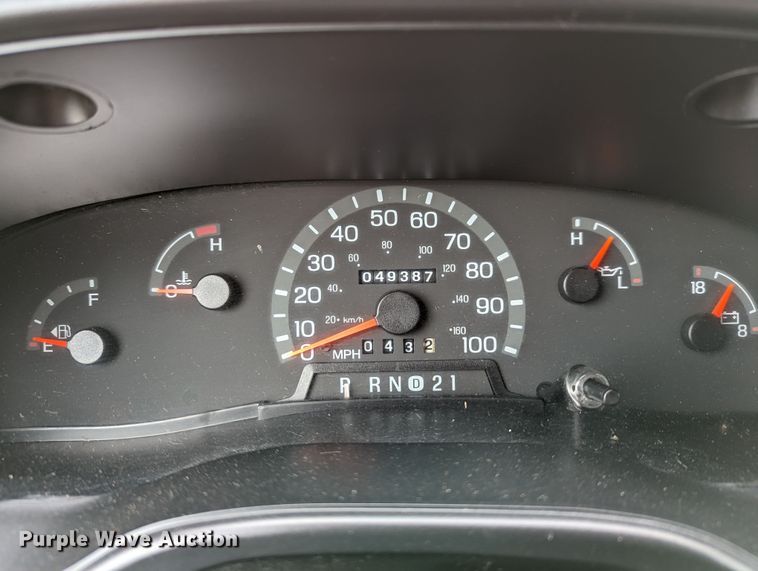 image for item DR6815 2001 Ford E250  van