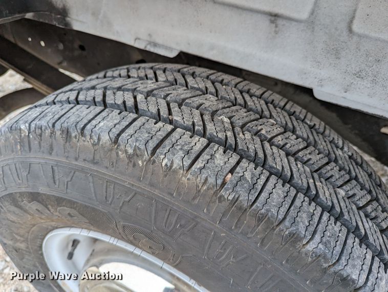 image for item DR6815 2001 Ford E250  van