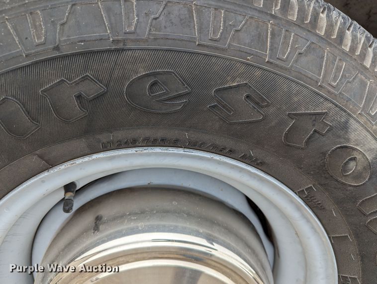 image for item DR6815 2001 Ford E250  van