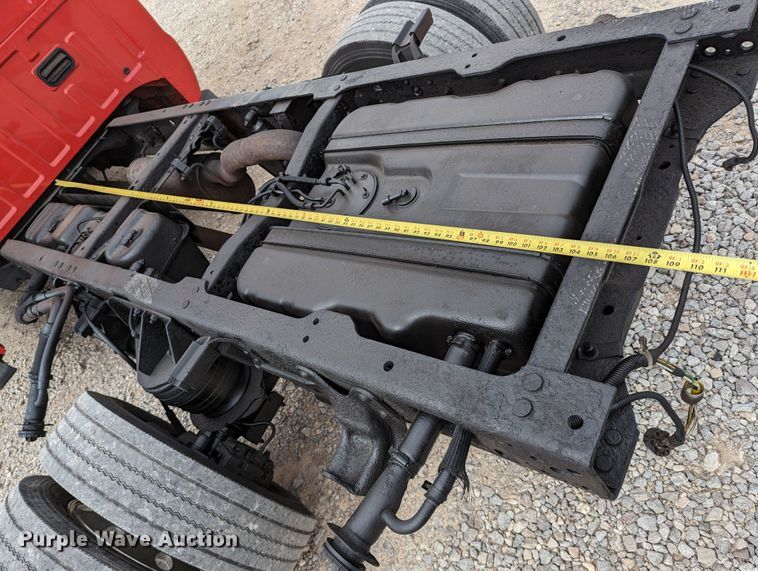 image for item DR6819 2006 Ford F550 Super Duty Lariat  Crew Cab truck cab and chassis