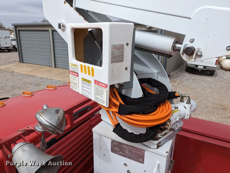 image for item DR6820 1996 Ford F350 XL  utility bed pickup truck with bucket lift