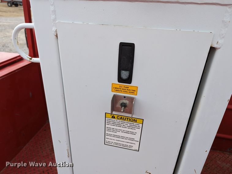 image for item DR6820 1996 Ford F350 XL  utility bed pickup truck with bucket lift