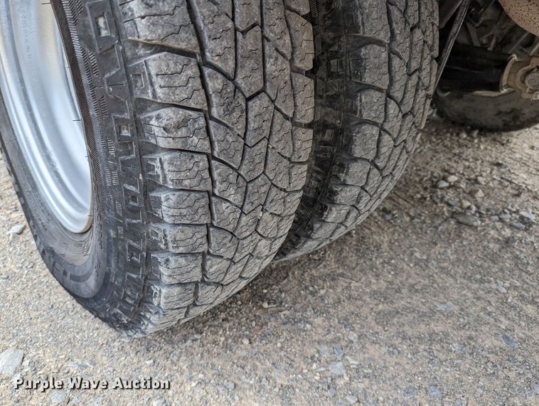 image for item DR6820 1996 Ford F350 XL  utility bed pickup truck with bucket lift