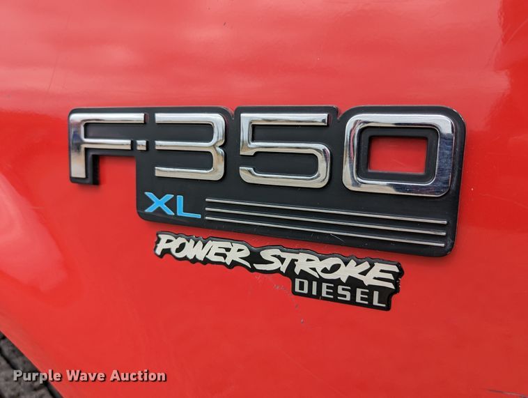 image for item DR6820 1996 Ford F350 XL  utility bed pickup truck with bucket lift