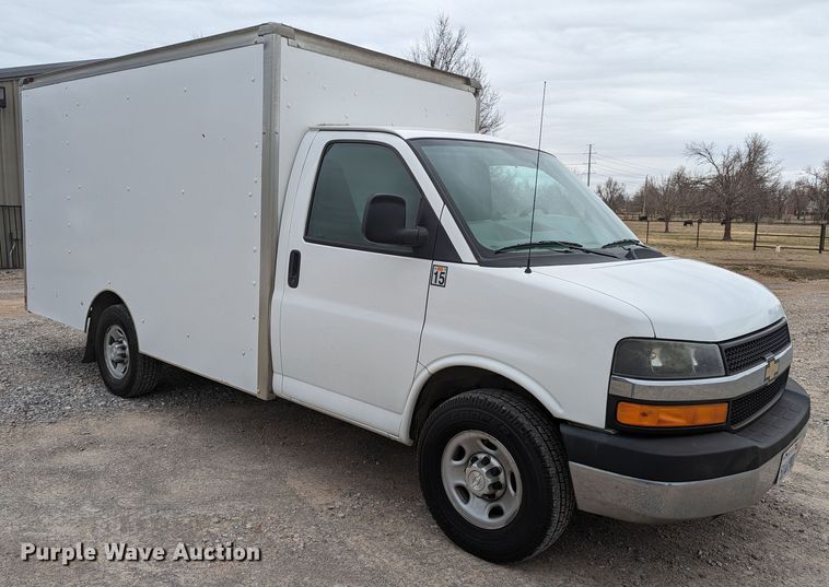 image for item DR6821 2014 Chevrolet Express G3500  box truck