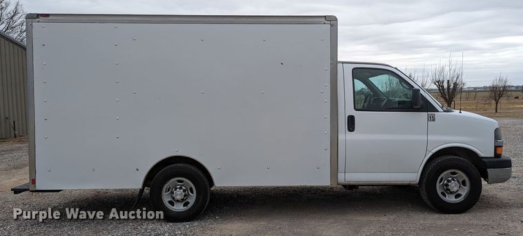 image for item DR6821 2014 Chevrolet Express G3500  box truck
