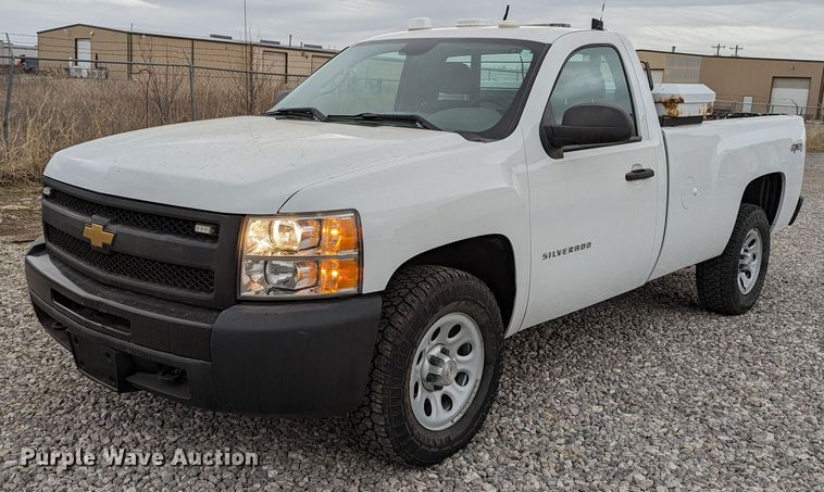 image for item DR6822 2013 Chevrolet Silverado 1500  pickup truck