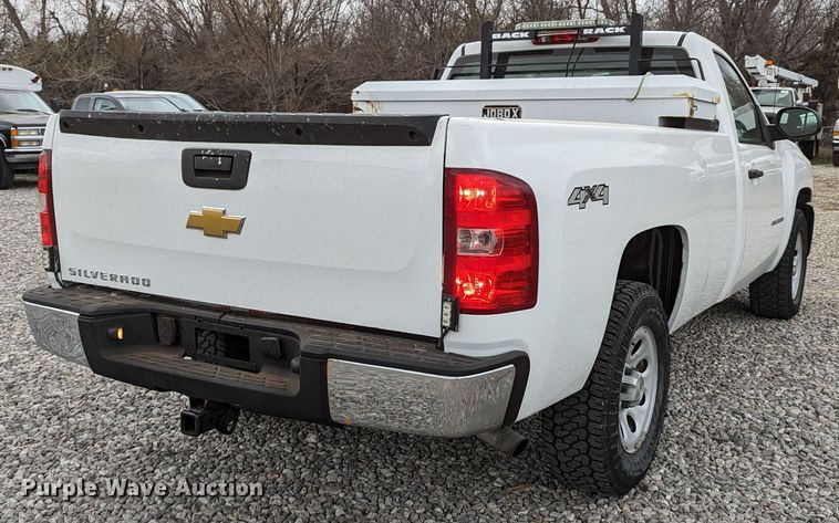 image for item DR6822 2013 Chevrolet Silverado 1500  pickup truck