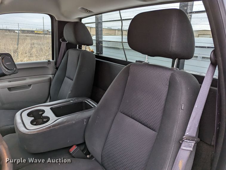 image for item DR6822 2013 Chevrolet Silverado 1500  pickup truck