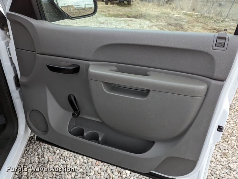 image for item DR6822 2013 Chevrolet Silverado 1500  pickup truck