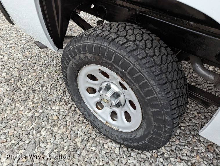 image for item DR6822 2013 Chevrolet Silverado 1500  pickup truck