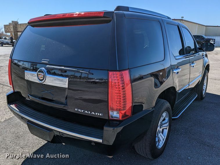 image for item DR6823 2011 Cadillac Escalade  SUV