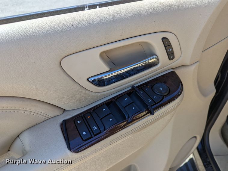 image for item DR6823 2011 Cadillac Escalade  SUV