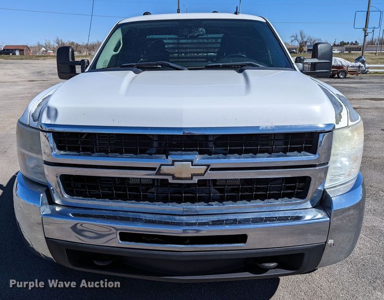 image for item DR6824 2009 Chevrolet Silverado 3500HD  Ext. Cab pickup truck