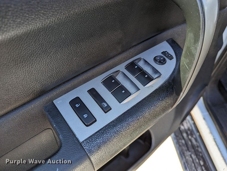 image for item DR6824 2009 Chevrolet Silverado 3500HD  Ext. Cab pickup truck