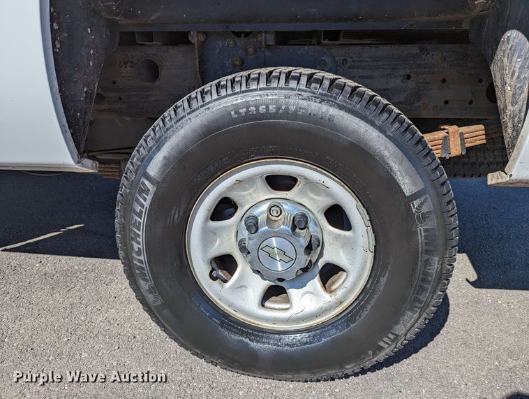 image for item DR6824 2009 Chevrolet Silverado 3500HD  Ext. Cab pickup truck