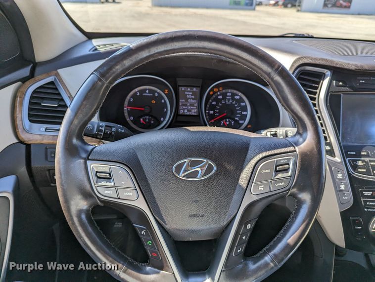 image for item DR6825 2013 Hyundai Santa Fe GLS  SUV