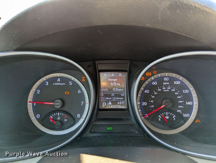 image for item DR6825 2013 Hyundai Santa Fe GLS  SUV