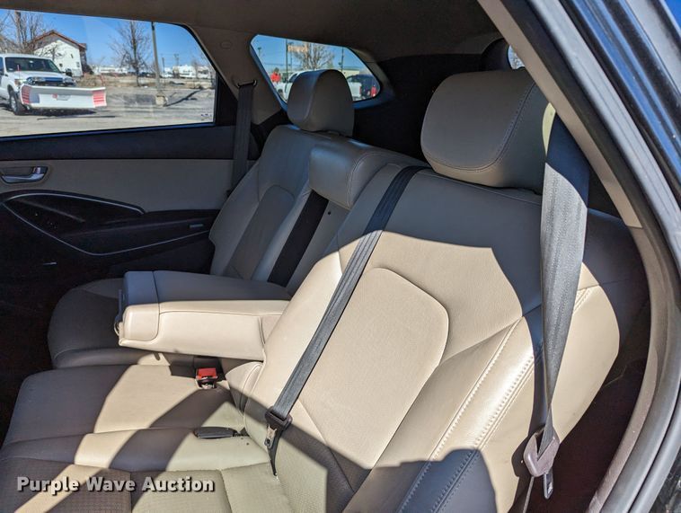 image for item DR6825 2013 Hyundai Santa Fe GLS  SUV